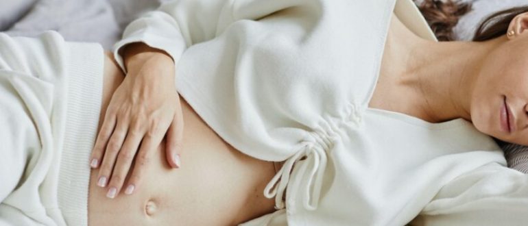 Беременность и бессонница: почему меняется сон и как мягко наладить режим