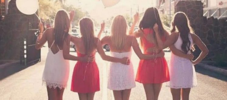 Как провести 8 марта: идеи для свидания, девичника и отдыха